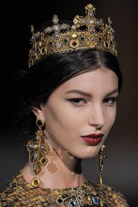 Dolce Gabbana Crown 